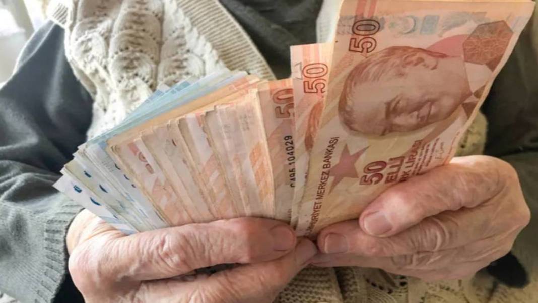 Emeklilik hayali kuranlar dikkat! Milyonlarca vatandaşa fırsat kapsı açıldı: İşte 5 yıl erken emekli olacakların listesi 4